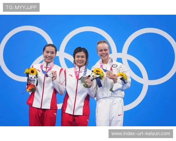 跳水女子三米板：中国包揽金银，世界瞩目