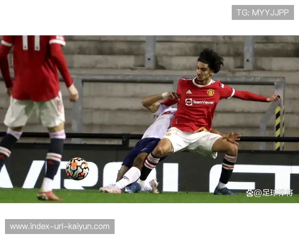 曼联下一阶段引援聚焦边路：释放锋线破坏力的关键策略